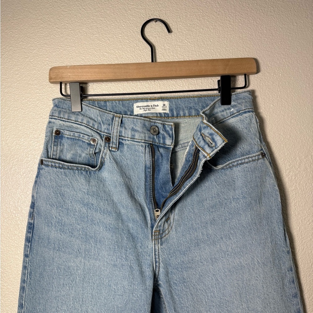 Abercrombie & Fitch The 90s Relaxed Jean High Rise 26 D7 - Picture 6 of 9